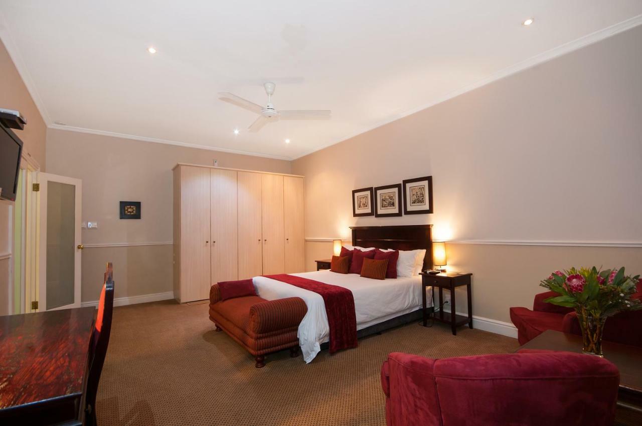Fifth Avenue Beach House Port Elizabeth Exterior photo